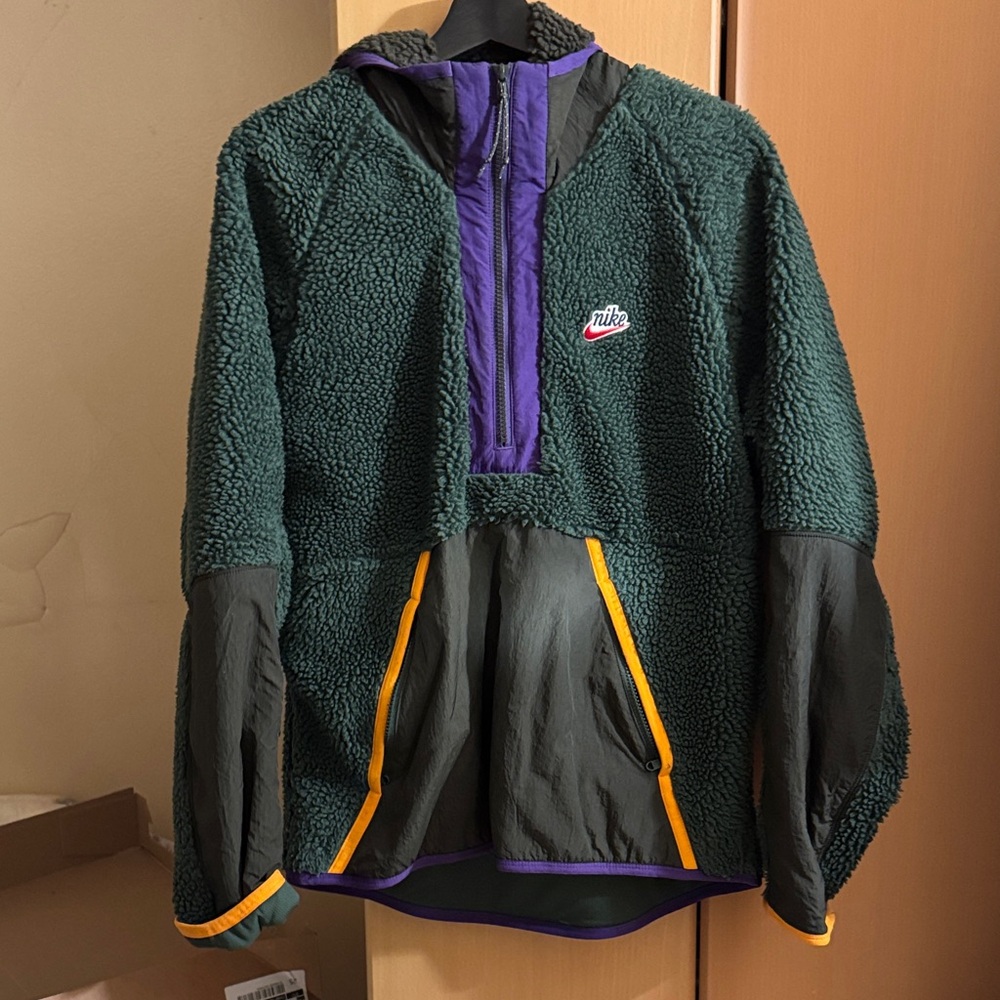 Nike Forest Green and Violet Fleece Pullover